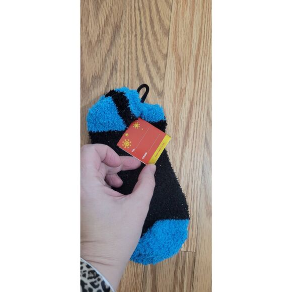 Joe Boxer Womens Cozy Multicolor Fuzzy Crew Socks Shoe Size 4-10 Glitter Black B - Picture 4 of 4